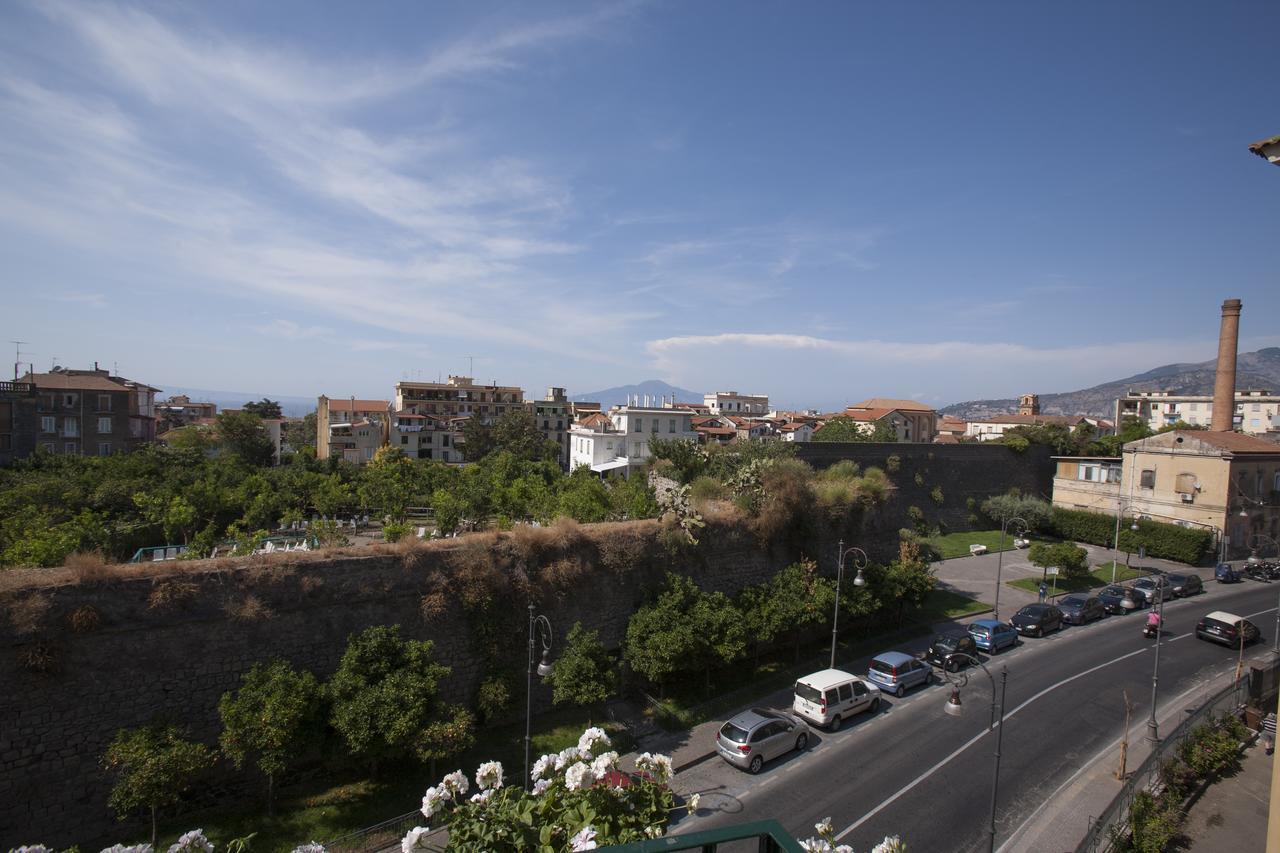 לינה וארוחת בוקר סורנטו Golfo Delle Sirene מראה חיצוני תמונה